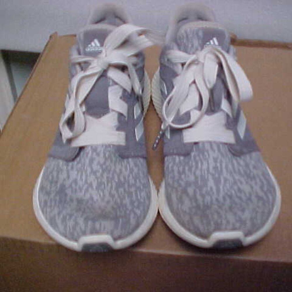 Adidas Edge Lux Running Shoes - Size 10 CLI 037001